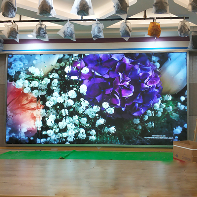 Schermo locativo dell'interno 250*250mm del centro commerciale dell'esposizione di LED P2.604 di colore pieno LED